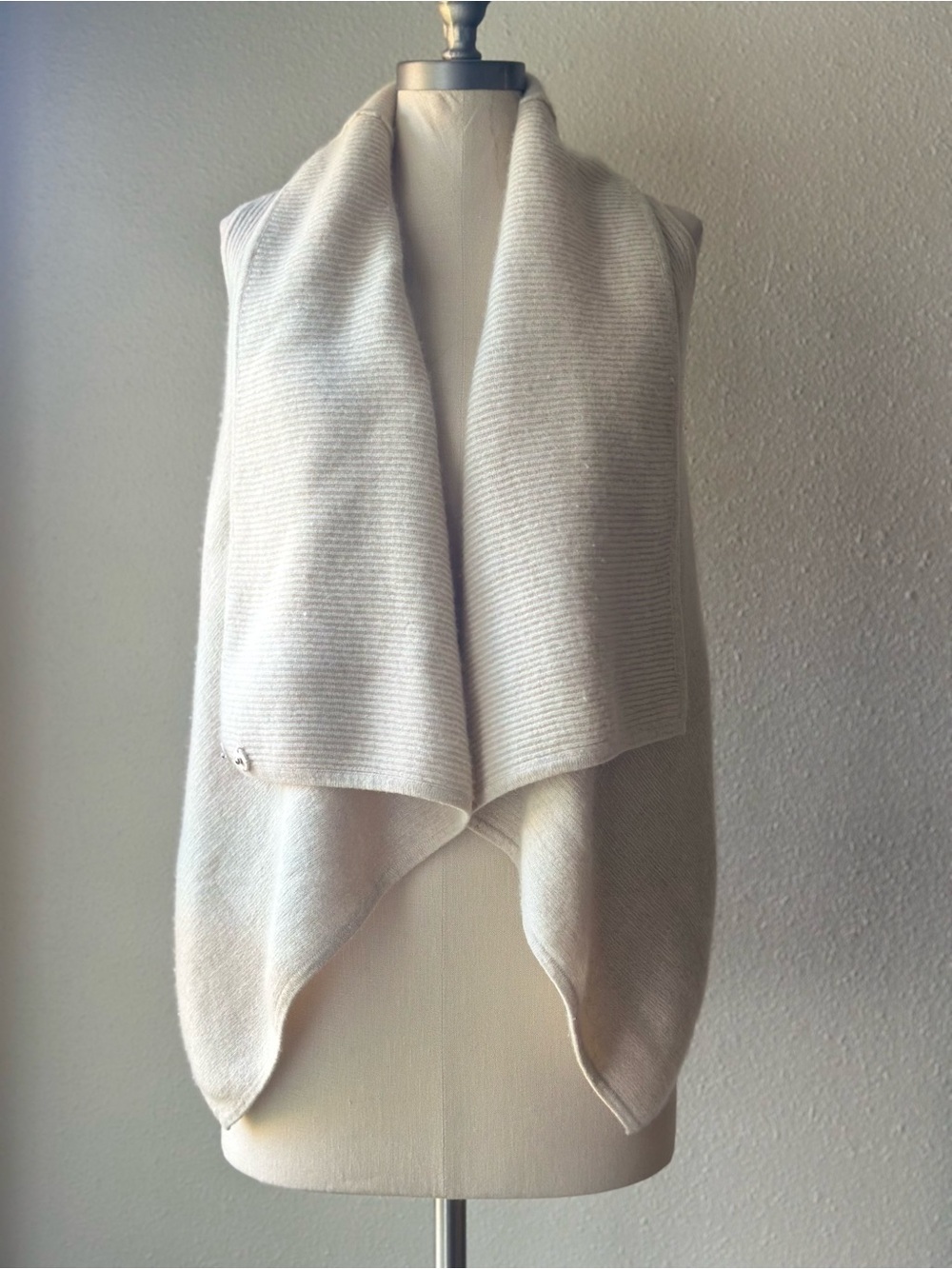 Donna Karan New York 100% Cashmere Draped Vest Cardigan Sweater Ivory S